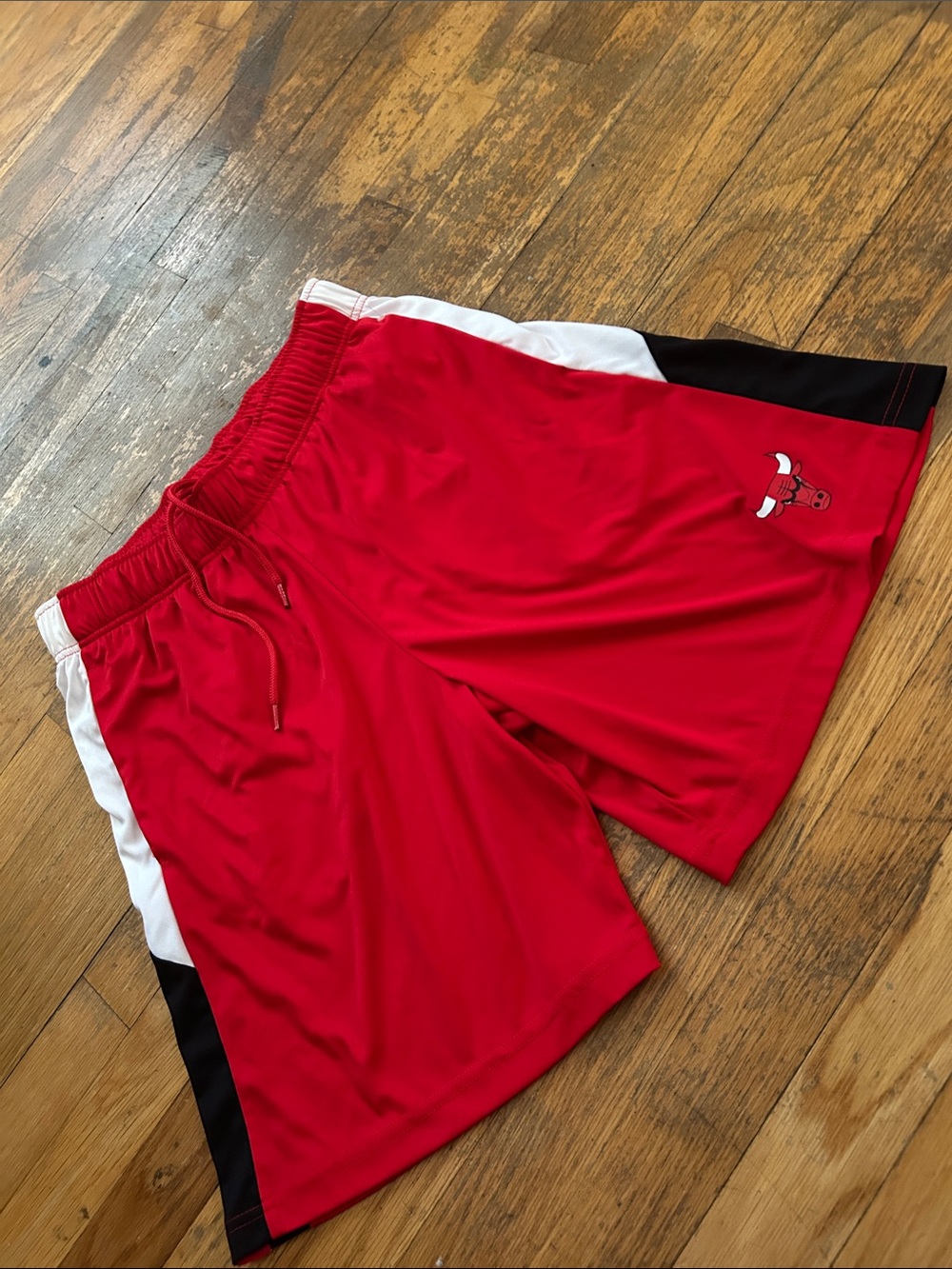 Men's Red Athletic Basketball Shorts with Chicago Bulls Logo fanatics